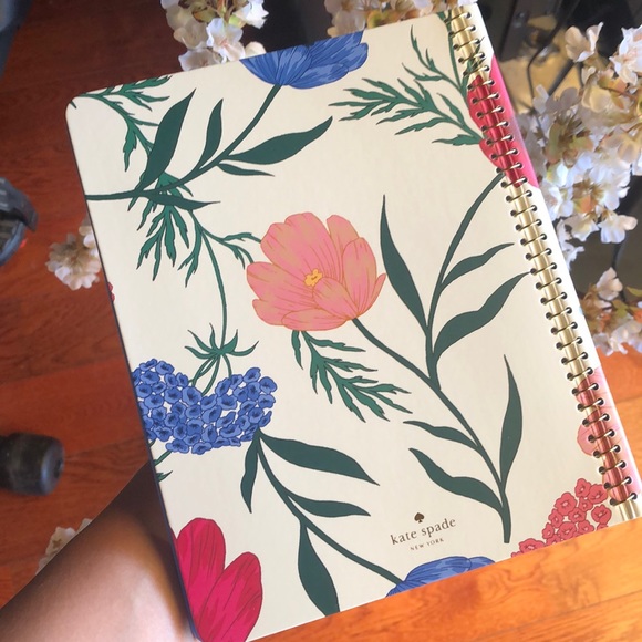 Kate Spade ♠️ Spiral Notebook - Picture 4 of 8